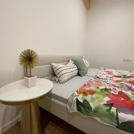 Hohenzollern Wellness Loft Mit Panorama Sauna Apartmán