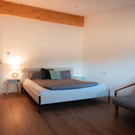 Hohenzollern Wellness Loft Mit Panorama Sauna Apartmán *